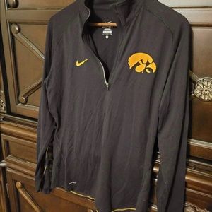 Nike Thermal Iowa Hawkeyes On Field Pullover Jacket Sz L NEW.
